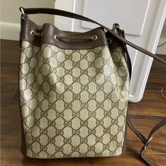 Vintage Gucci monogram BucketBag- Likers offer is Final price. - Picture 6 of 12
